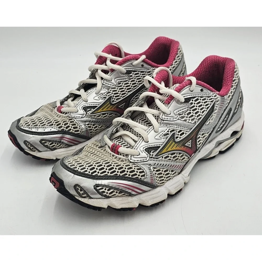 Mizuno wave rider
